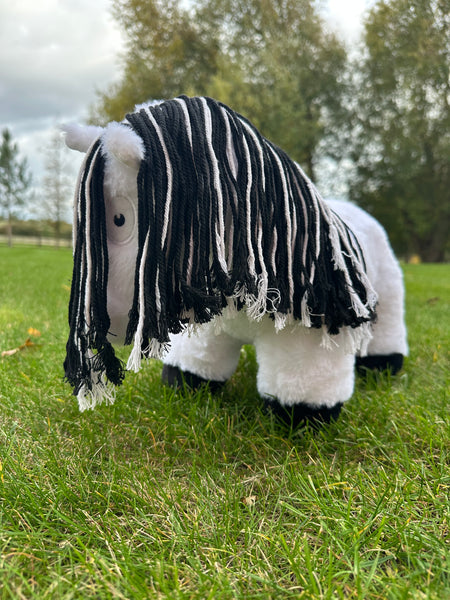 Exclusive Team Stockdale White "Crafty Pony"